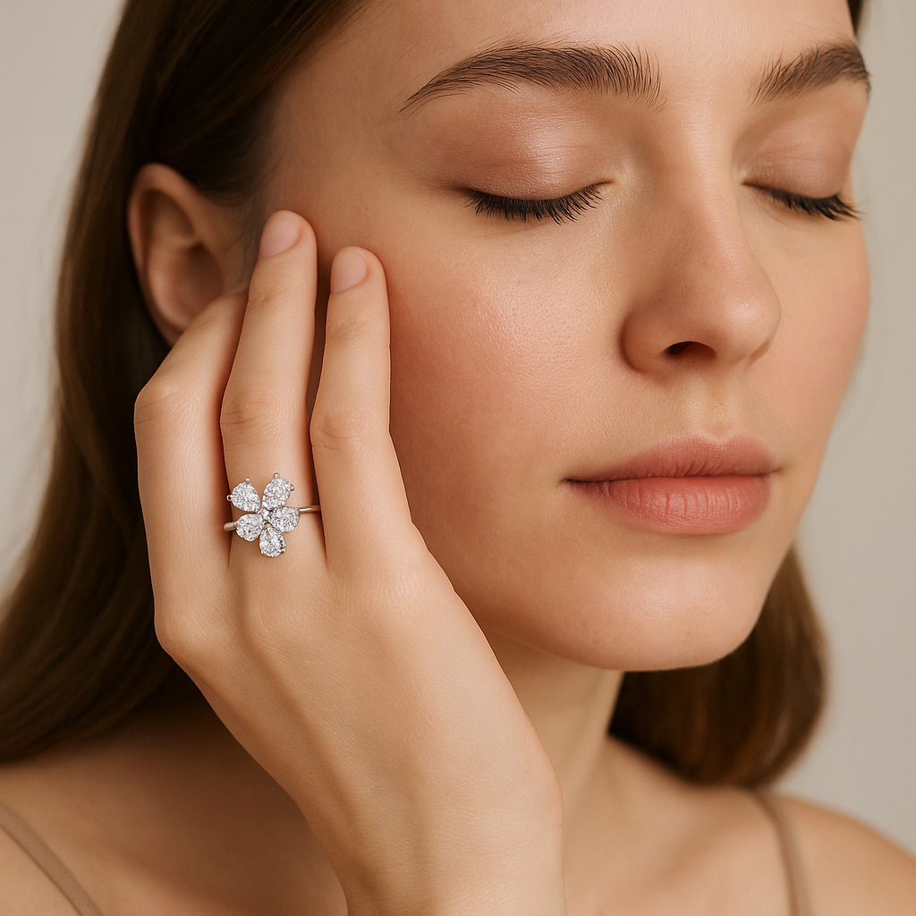 Selira Bloom Diamonds Ring