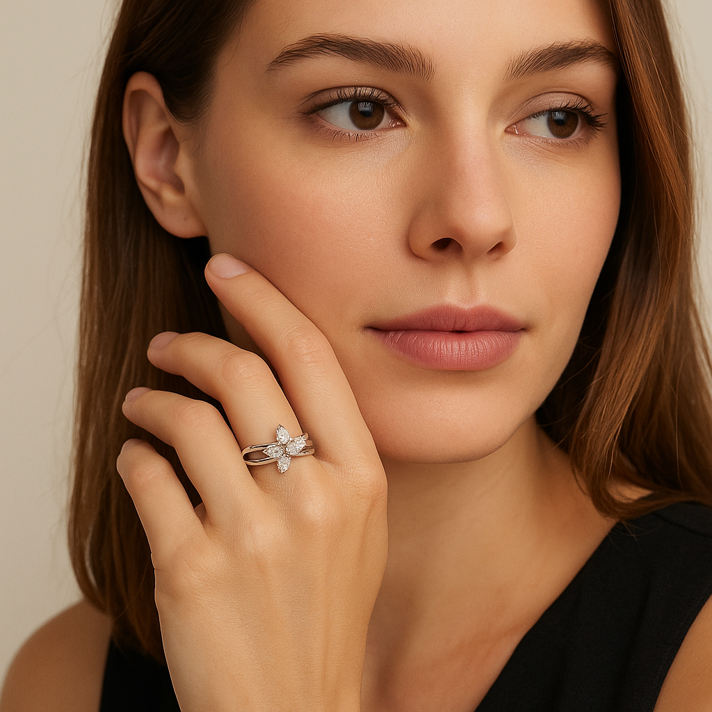 Glintora Diamond Ring