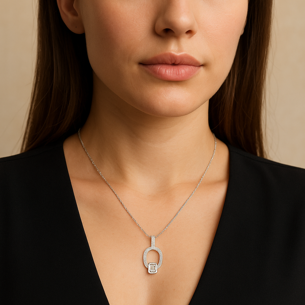 Serata Radiosa Diamond Pendant