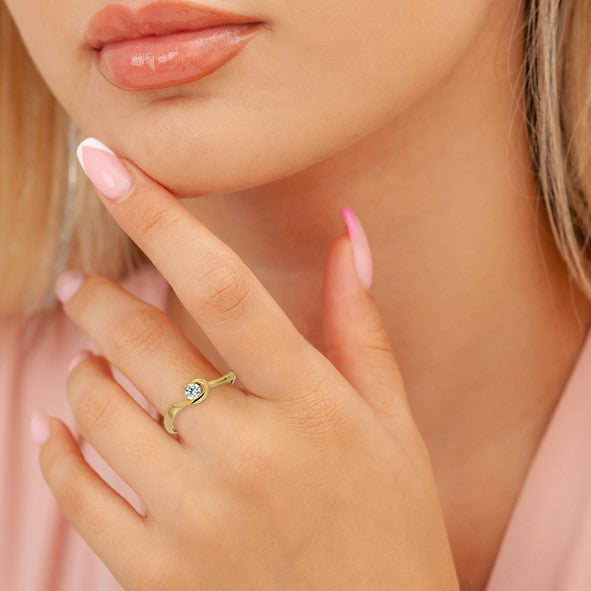 Radiant Echo Diamond Ring