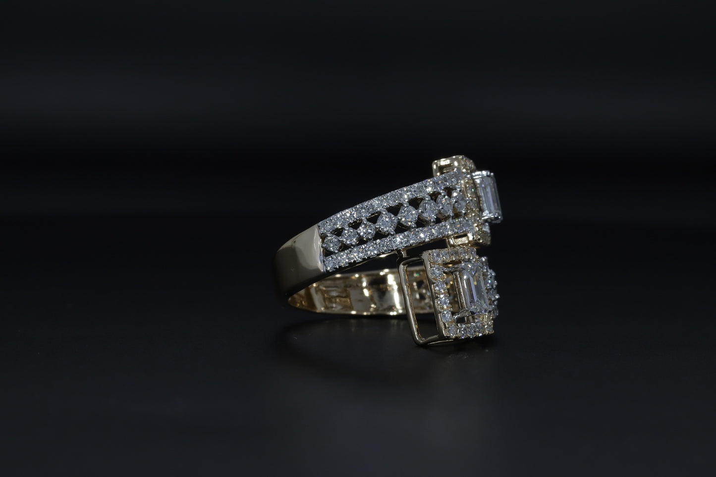Xyra Class Diamond Ring