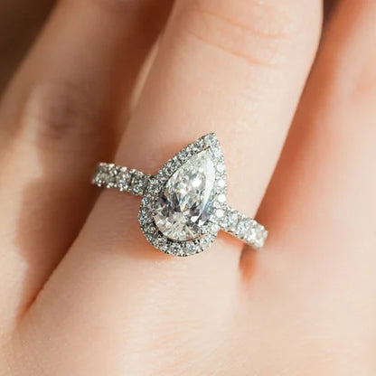 Plumage Luxe Diamond Ring