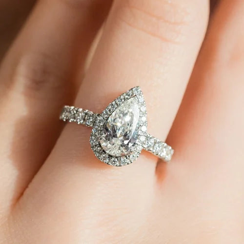 Plumage Luxe Diamond Ring