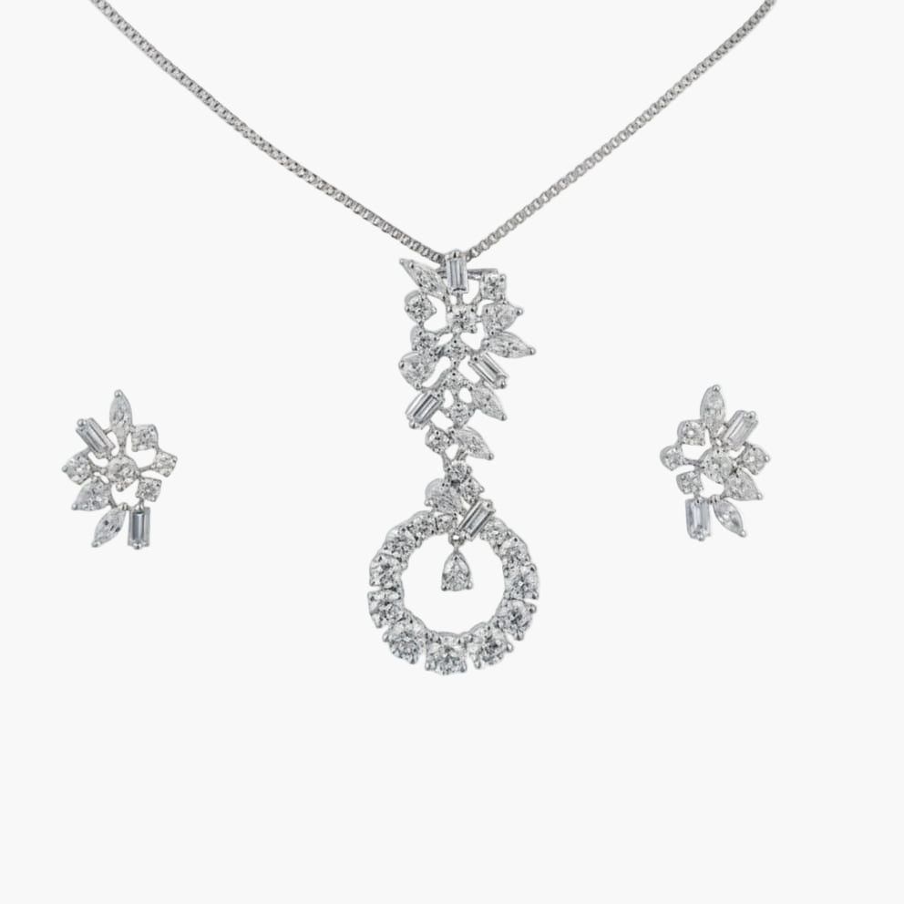 Subtle Solfare Diamond Earrings