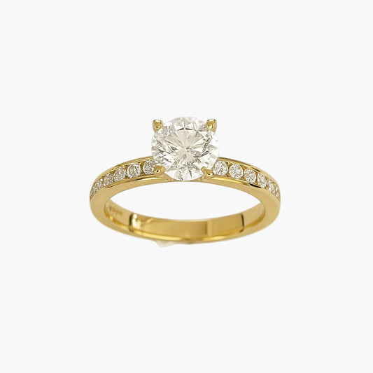 Sentimental Esseance Diamond Ring