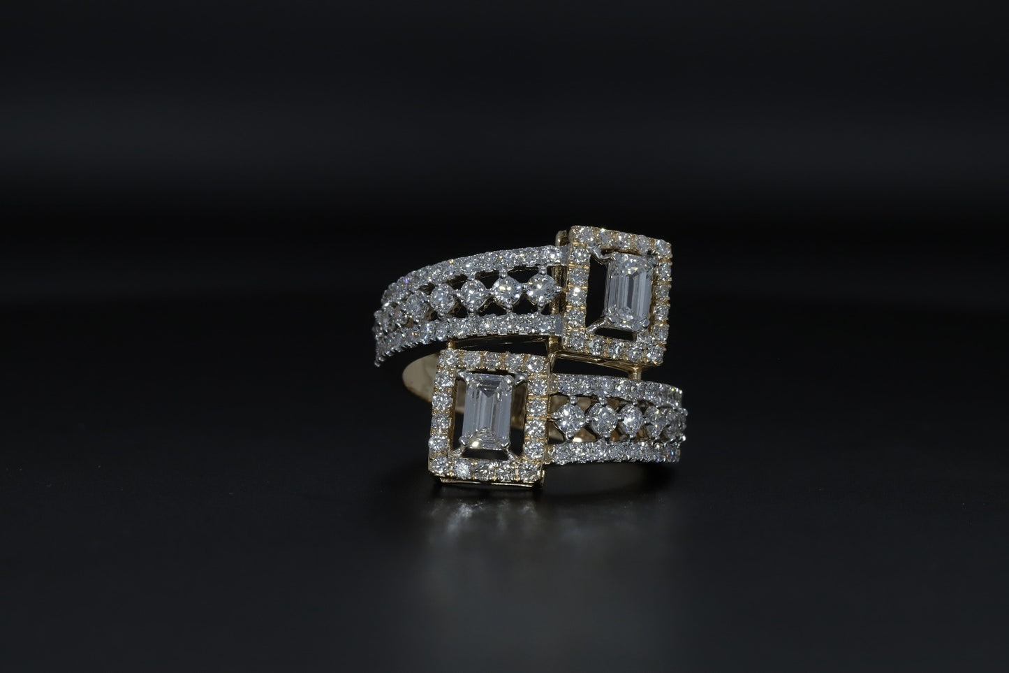 Xyra Class Diamond Ring