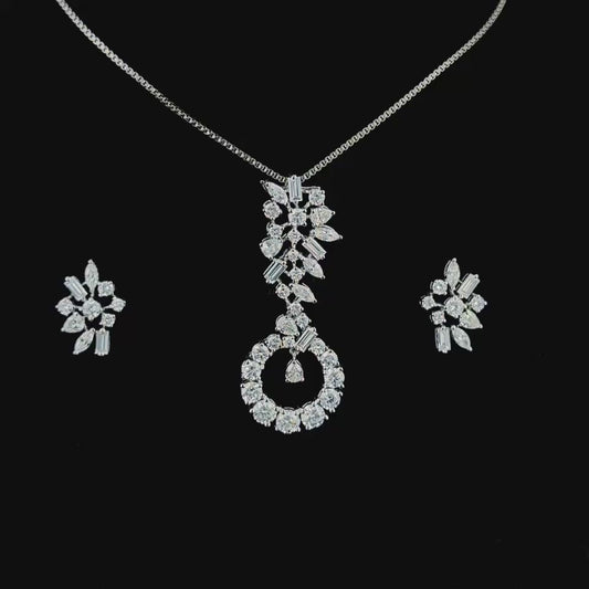 Subtle Solfare Diamond Earrings